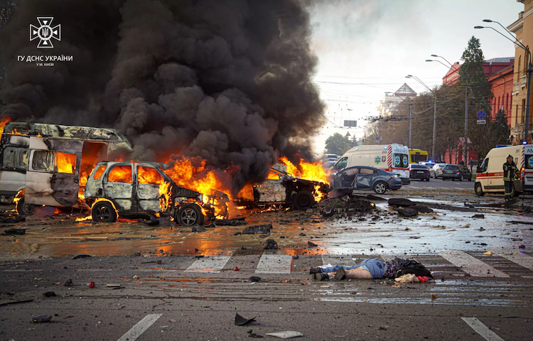 A street in Kiev following Russian missile strikes on 10 October 2022. CC BY 4.0